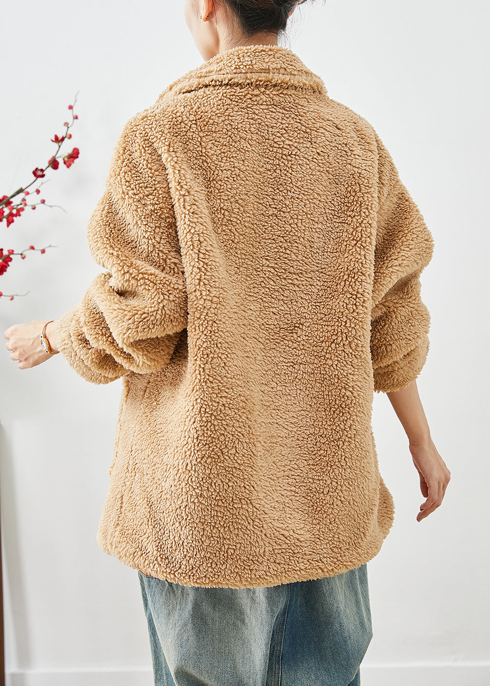 Gracefully Styled Coat for Any Occasion