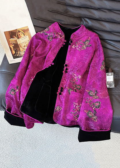 Well Tailored Coat with a Graceful Silhouette