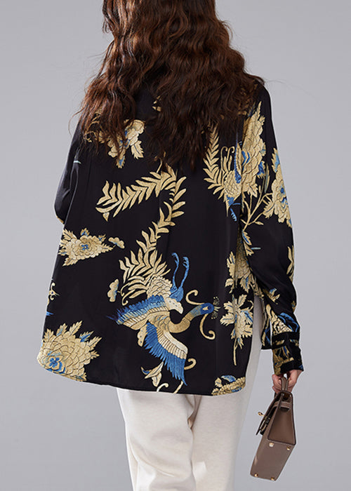 Sophisticated Blouse with a Clean Classic Look
