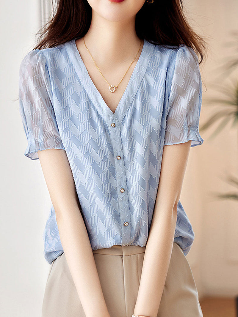 Effortlessly Elegant Top with a Timeless Design