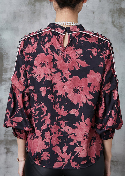 Classic Vintage Shirt with a Flattering Fit