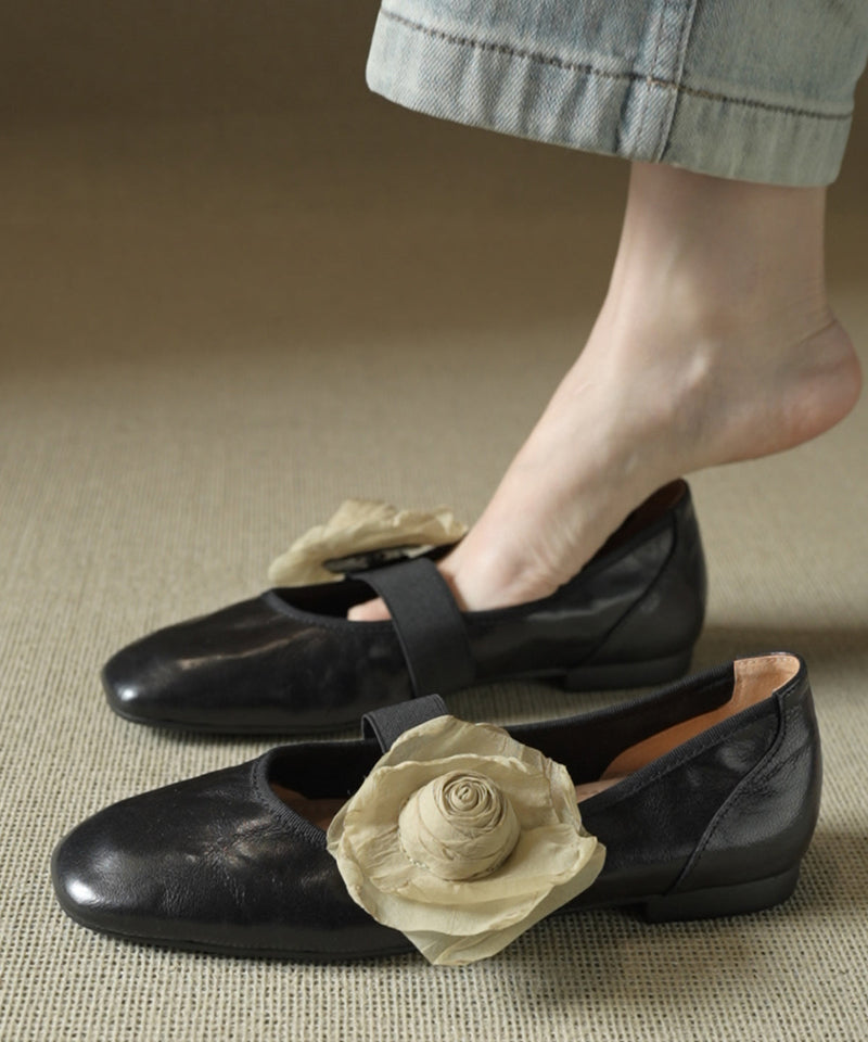 Graceful Orthopedic Flats for Modern Look