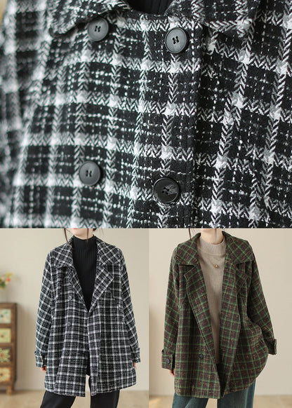 Elegantly Styled Coat for Everyday Wear