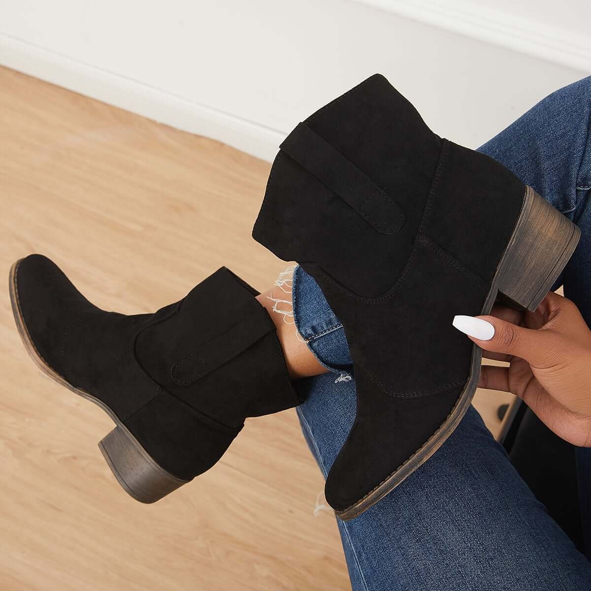 Chic Orthopedic Boots with Unique Design