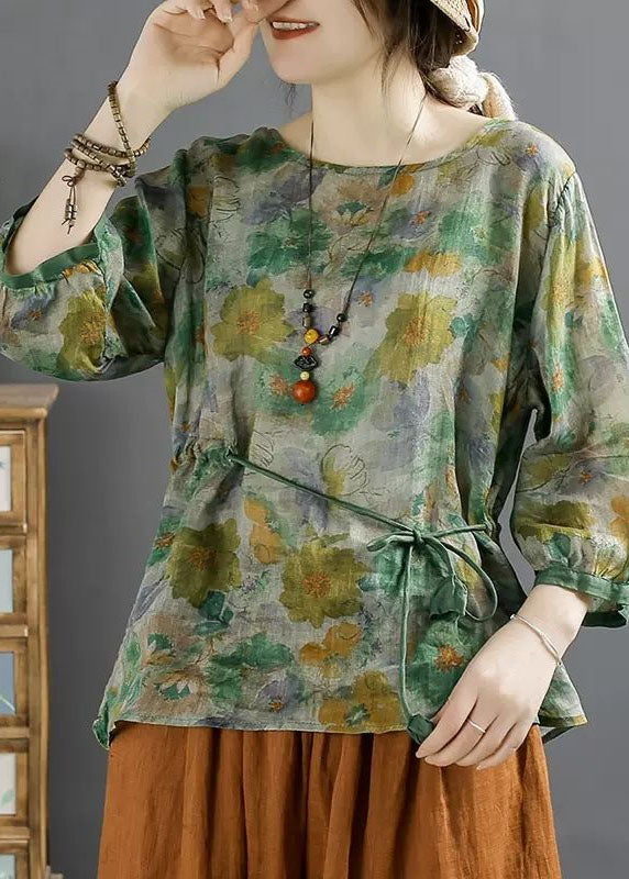 Classic Vintage Top with a Flattering Fit