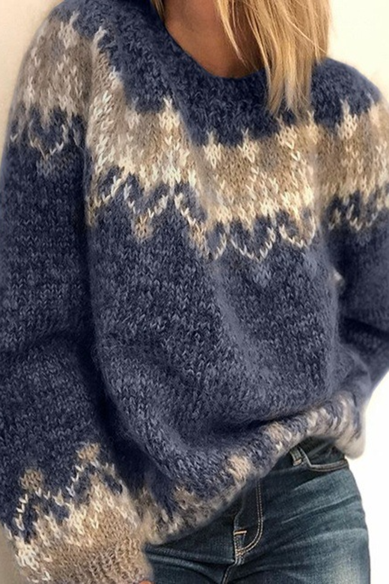 Classic Vintage Sweater with a Flattering Fit