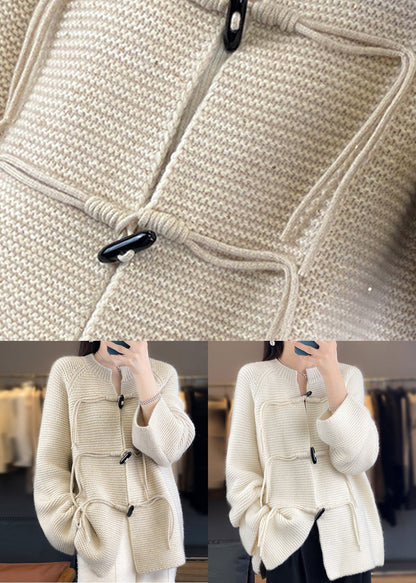 Elegantly Styled Coat for Everyday Wear