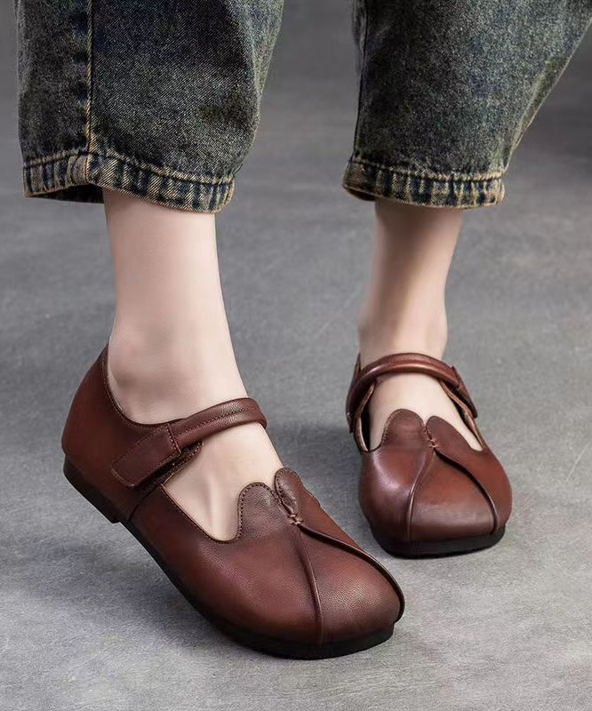 Chic Orthopedic Flats with Unique Design
