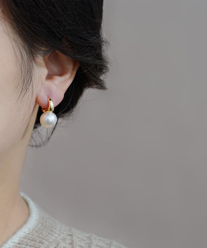 Classic Pearl Earring with Timeless Appeal