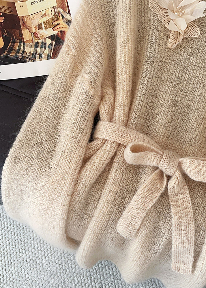Effortlessly Elegant Sweater with a Timeless Design