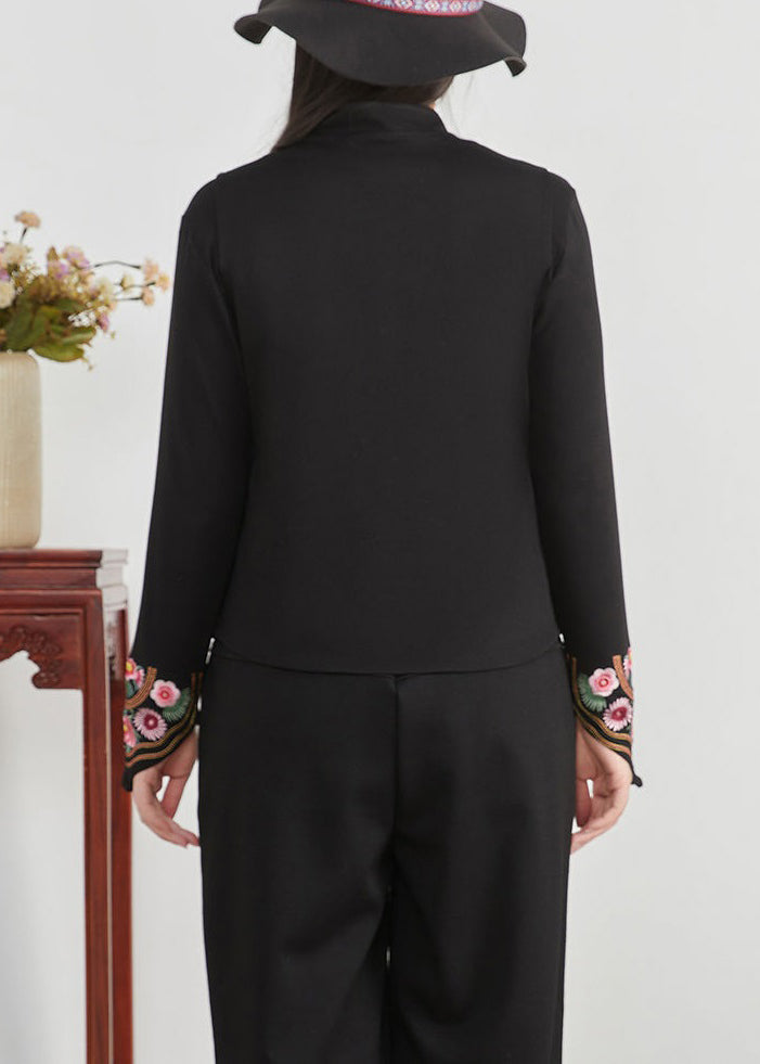 Elegantly Styled Coat for Everyday Wear