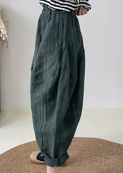 Well Tailored Pants with a Graceful Silhouette