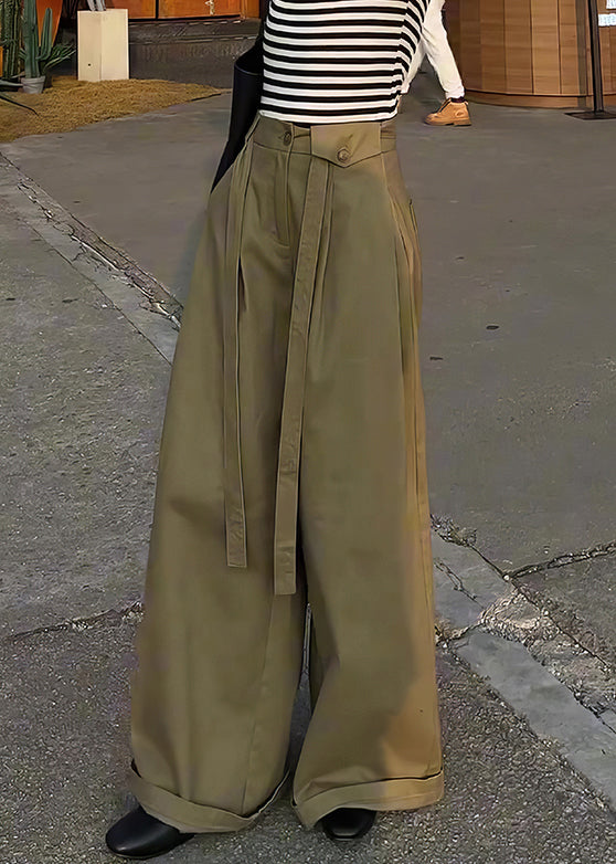Beautifully Finished Pants in a Timeless Design