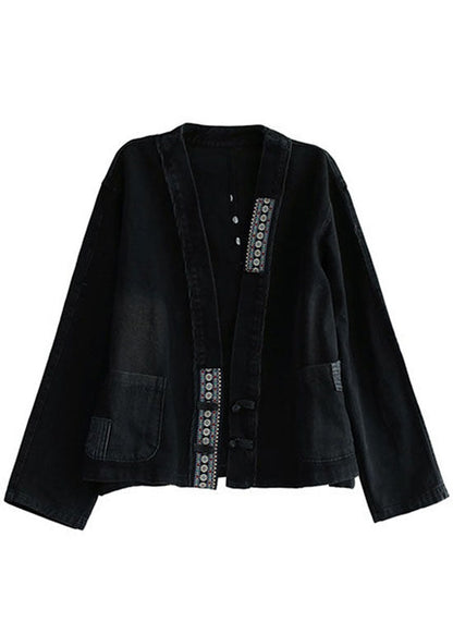 Elegantly Styled Coat for Everyday Wear