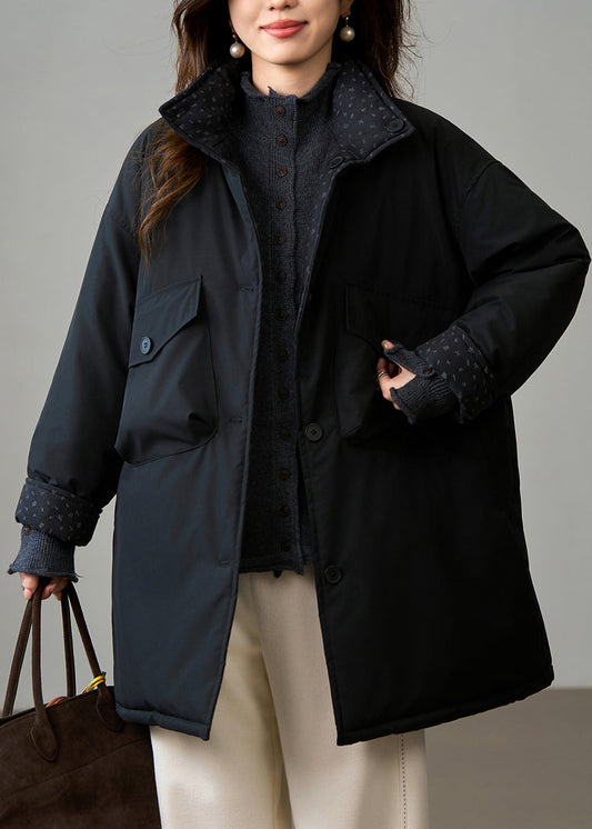 Effortlessly Elegant Coat with a Timeless Design