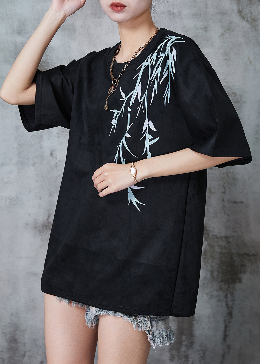Beautifully Finished Top in a Timeless Design