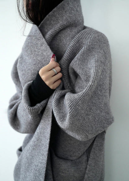 Elegantly Styled Cardigan for Everyday Wear