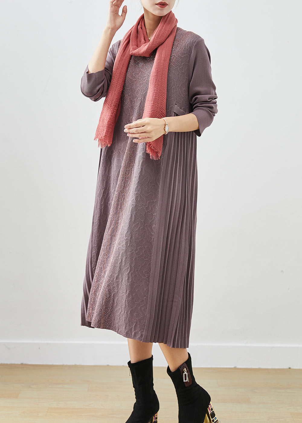 Classic Vintage Dress with a Flattering Fit