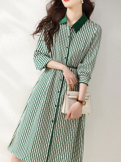 Well Tailored Dress with a Graceful Silhouette