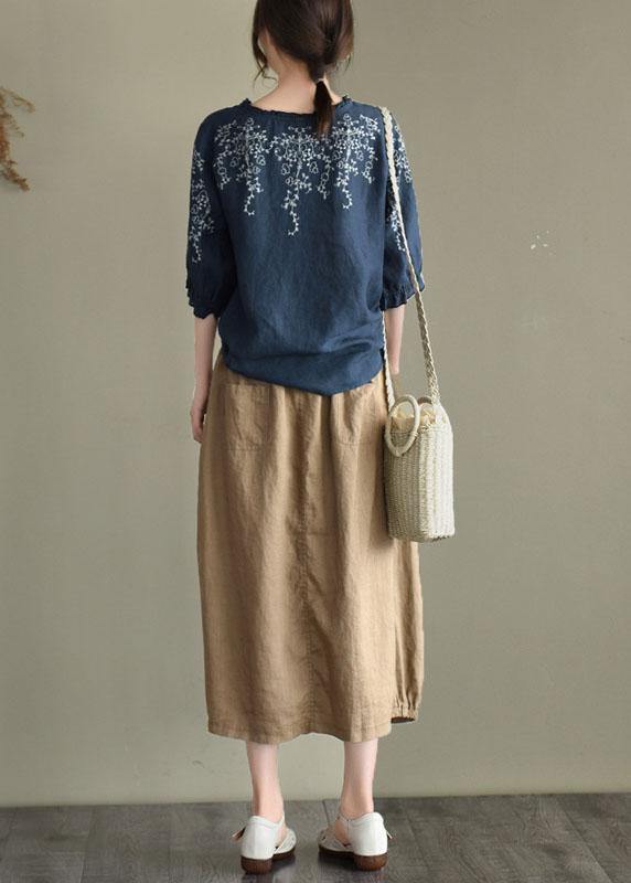 Beautifully Finished Blouse in a Timeless Design