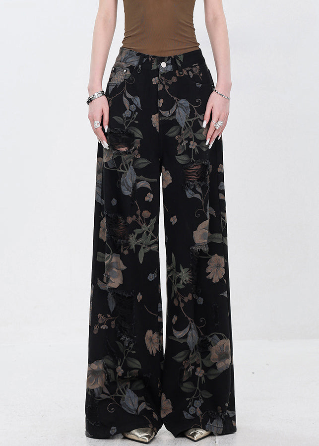 Effortlessly Elegant Pants with a Timeless Design
