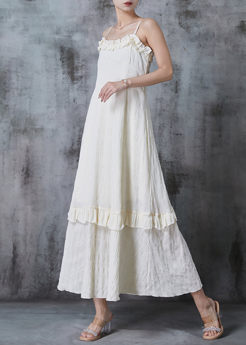 Beautifully Crafted Dress in a Classic Style