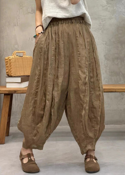 Effortlessly Elegant Pants with a Timeless Design