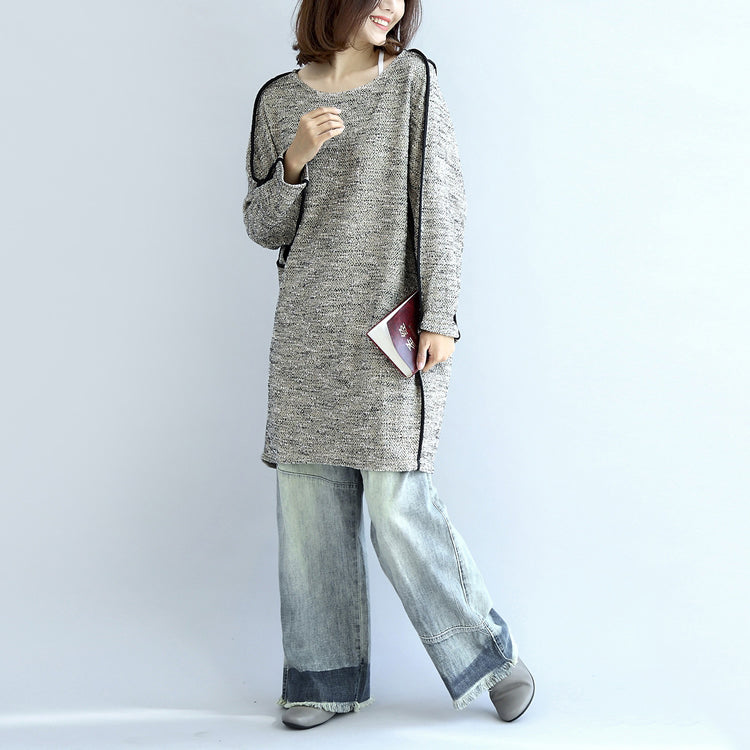 Well Tailored Sweater with a Graceful Silhouette