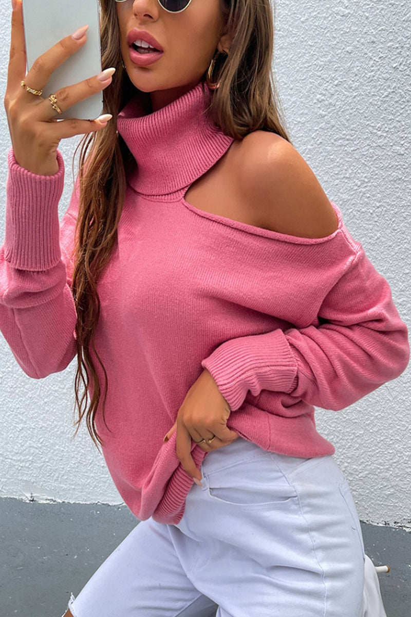 Well Tailored Sweater with a Graceful Silhouette