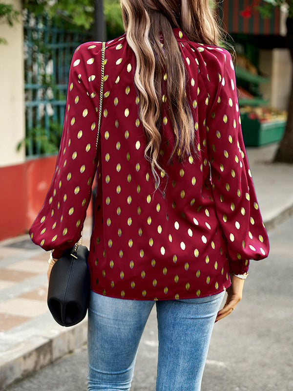 Sophisticated Blouse with a Clean Classic Look