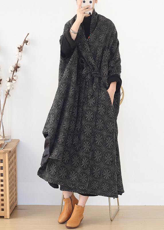 Gracefully Styled Coat for Any Occasion