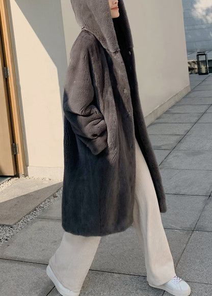 Effortlessly Elegant Coat with a Timeless Design