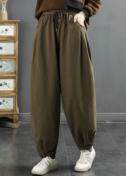 Classic Vintage Pants with a Flattering Fit