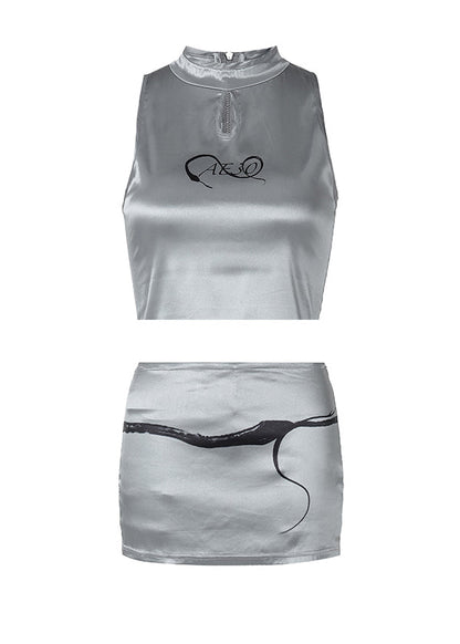 Classic Vintage Garment with a Flattering Fit