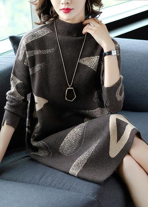 Beautifully Finished Sweater in a Timeless Design