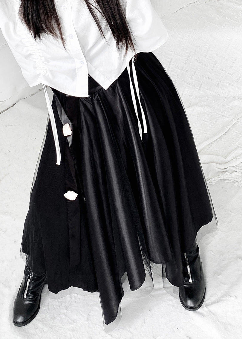 Effortlessly Elegant Garment with a Timeless Design