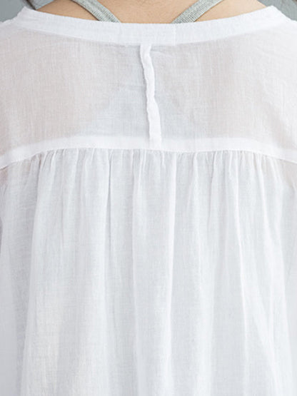 Classic Vintage Blouse with a Flattering Fit