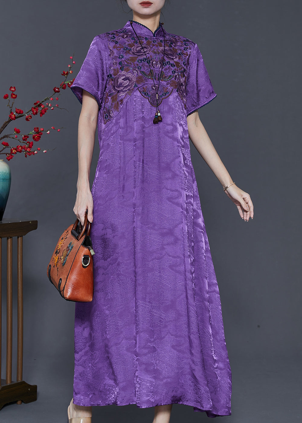 Beautifully Crafted Dress in a Classic Style
