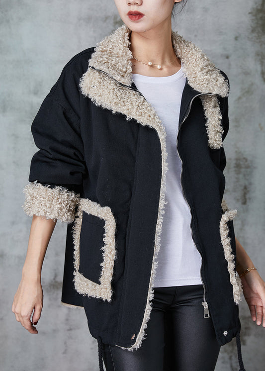 Well Tailored Coat with a Graceful Silhouette