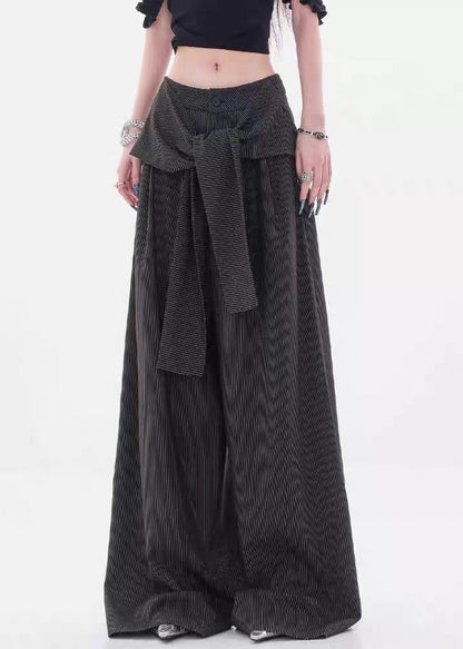 Well Tailored Pants with a Graceful Silhouette