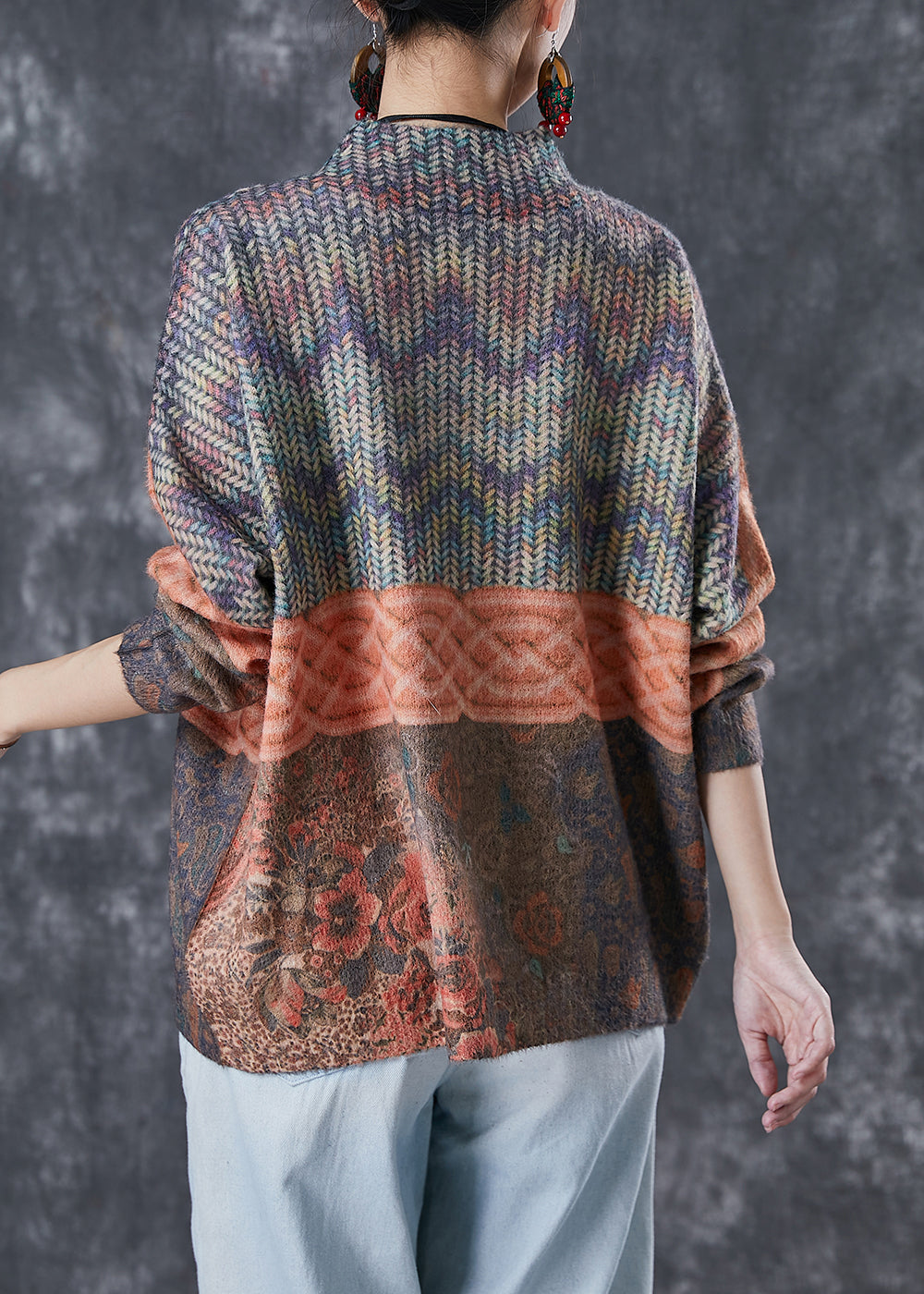 Effortlessly Elegant Top with a Timeless Design