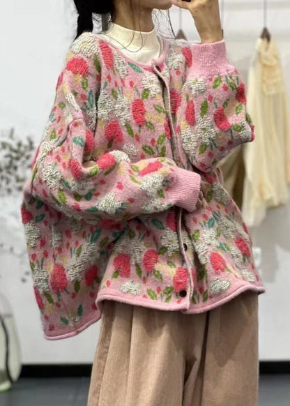 Classic Vintage Cardigan with a Flattering Fit