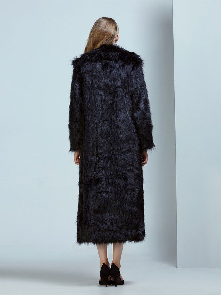 Effortlessly Elegant Coat with a Timeless Design