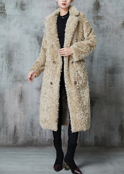 Beautifully Crafted Coat in a Classic Style