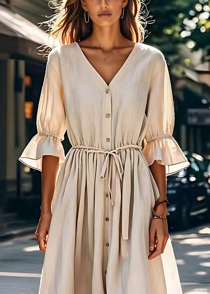 Effortlessly Elegant Dress with a Timeless Design