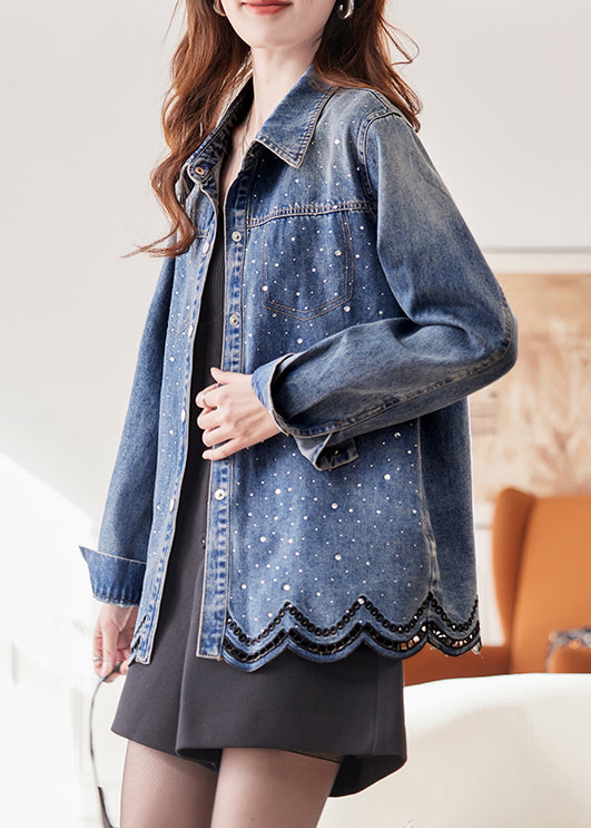 Elegantly Styled Coat for Everyday Wear