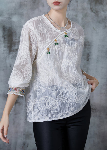 Classic Vintage Shirt with a Flattering Fit