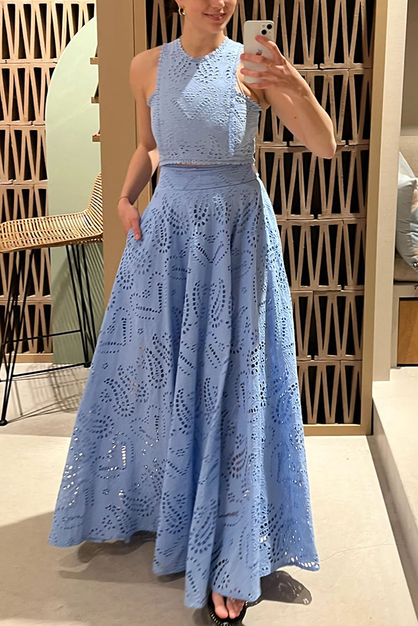 Classic Vintage Garment with a Flattering Fit