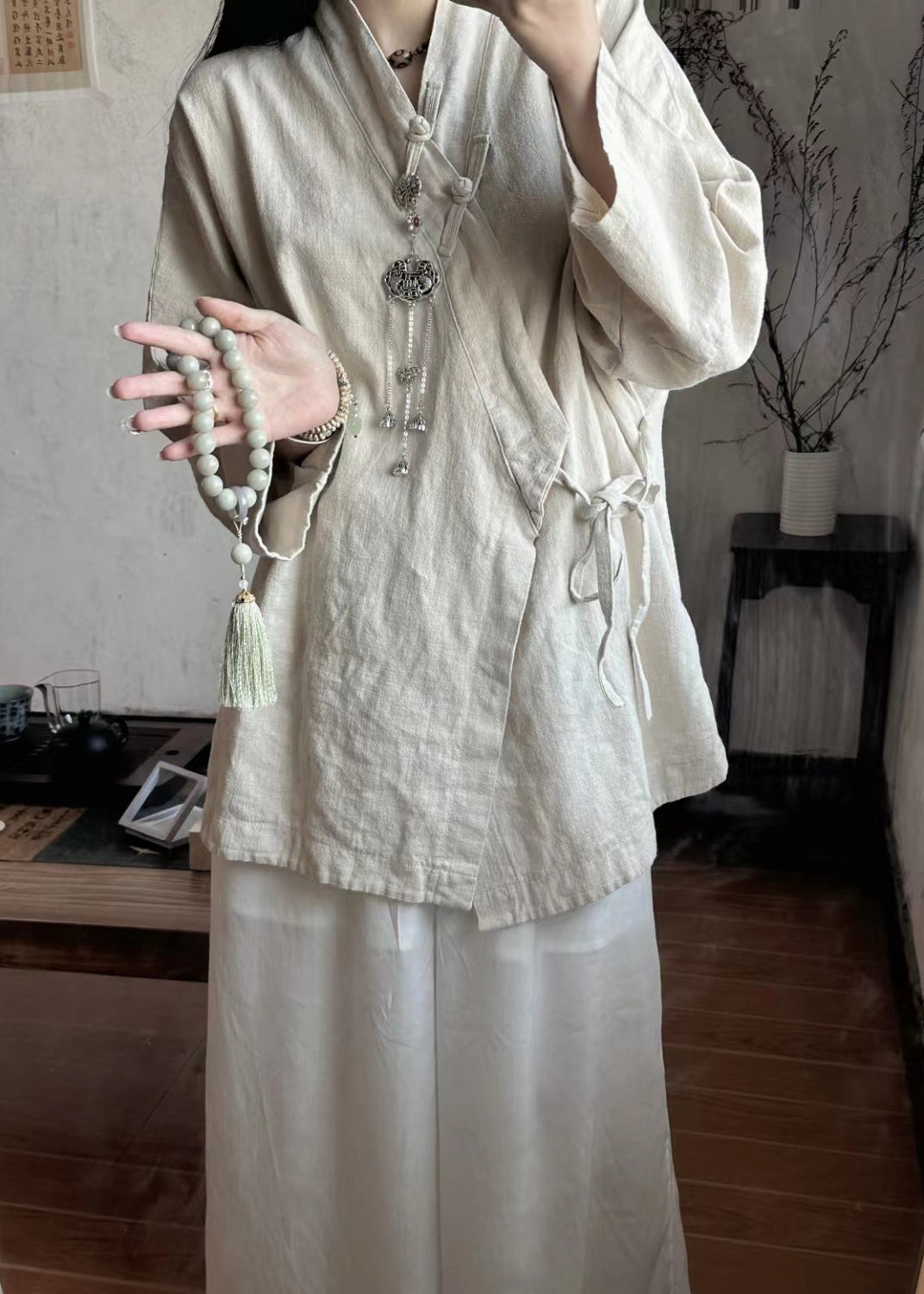 Classic Vintage Shirt with a Flattering Fit