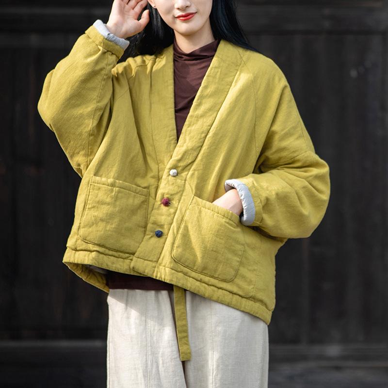 Effortlessly Elegant Coat with a Timeless Design